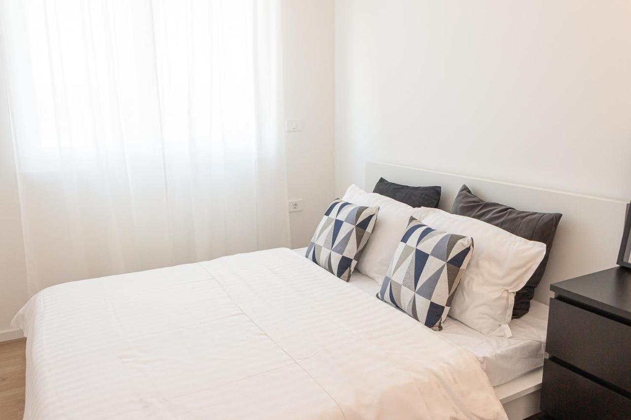 Hisa Bianca Apartments โคเปร์ ภายนอก รูปภาพ